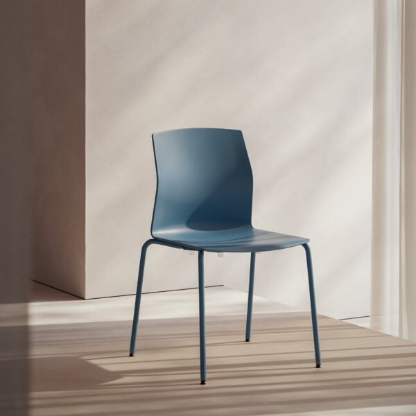Chaise Kabi 1