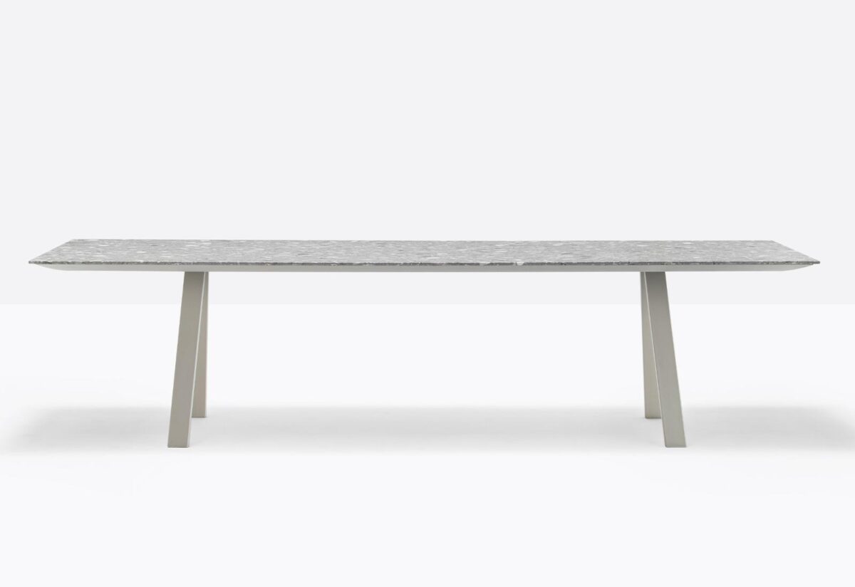 arki-table outdoor